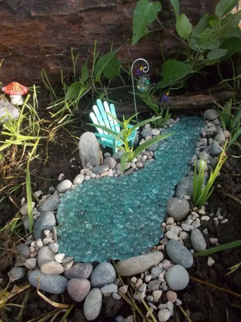 10 Easy DIY Fairy Garden Ponds, Streams And Rivers To Try Yourself – Mini Model World Patio Garden Ideas On A Budget, Fairy Garden Pond, Fairy Garden Design Ideas, Make A Fairy Garden, Make A Fairy, Amazing Backyard, Fairy Garden Designs, Budget Garden, Faeries Gardens