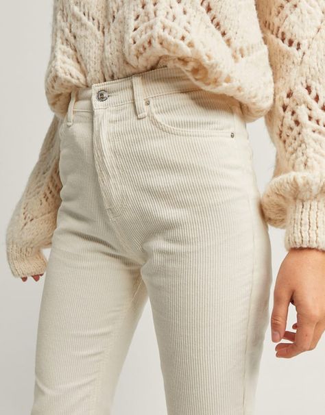 White corduroy jeans trousers high waist cable knit sweater open work cream Witte Jeans Outfit, Cream Jeans Outfit, Indonesian Clothing, Corduroy Pants Outfit, Mama Jeans, Winter Pants Outfit, Cream Jeans, White Jeans Outfit, Color Combinations For Clothes