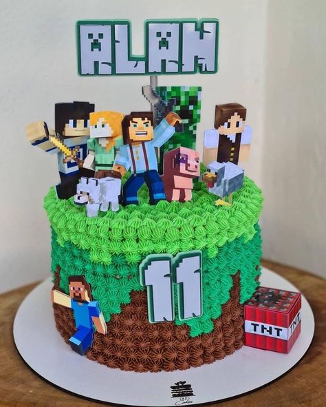 Pastel Minecraft, Minecraft Cake Designs, Minecraft Party Decorations, Cake Designs For Boy, Minecraft Birthday Cake, Roblox Cake, Minecraft Characters, Minecraft Birthday Party, Minecraft Cake