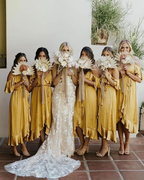 Off the Shoulder Boho Bridesmaid Dresses in Mustard Yellow with Neutral Protea Bouquets Mustard Yellow Bridesmaid Dress, Boho Bridesmaid Dresses, Bridesmaid Dresses Boho, Yellow Bridesmaid Dresses, Yellow Dresses, Pnina Tornai, Yellow Bridesmaids, Stil Boho, Boho Bridesmaid