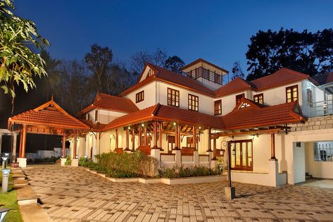 Before And After Marriage, Kerala Traditional House, India House, Indian House, Temple Design For Home, Kerala House Design, Kerala Houses, Architect Design House, After Marriage