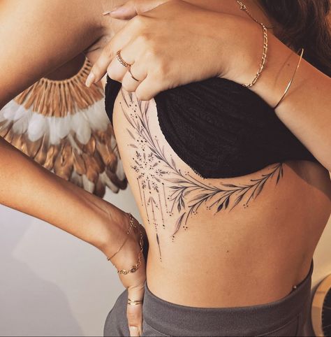 Underboob Tattoos, Underboob Tattoo Designs, Hip Thigh Tattoos, Tato Henna, Boho Tattoos, Underboob Tattoo, Western Tattoos, Geniale Tattoos, Dope Tattoos For Women