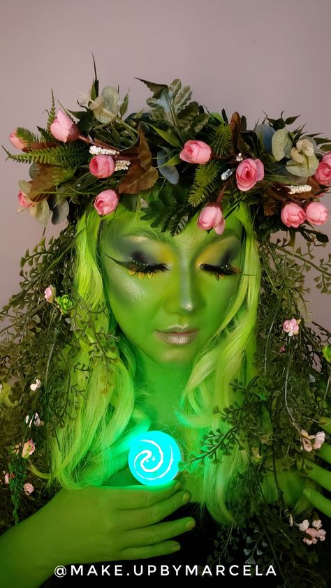 Maquillaje de Te Fiti Te Fiti Makeup, Moana Heart Of Te Fiti, Moana Jr, Heart Of Te Fiti, Te Fiti, Fantasy Makeup, Moana, Makeup Ideas, Halloween Costumes