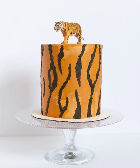 Tiger Birthday Cakes, Tiger Print Cake, Tiger Stripe Cake, Tiger Who Came To Tea Cake, White Tiger Cake, Tiger Party Ideas, Tiger Cakes For Kids, Tiger Theme Cake, Tiger Cake Ideas