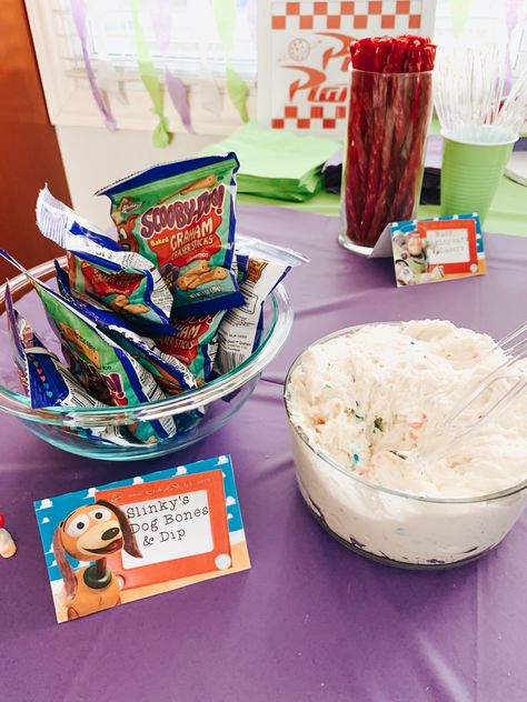 Toy Story Birthday Food Ideas, Two Infinity And Beyond Birthday Food, Toy Story Birthday Food, Toy Story Snacks, Toy Story Snack Ideas, Toy Story Birthday Party Ideas Food, Toy Story Food Ideas, Toy Story Themed Food, Dunkaroo Dip