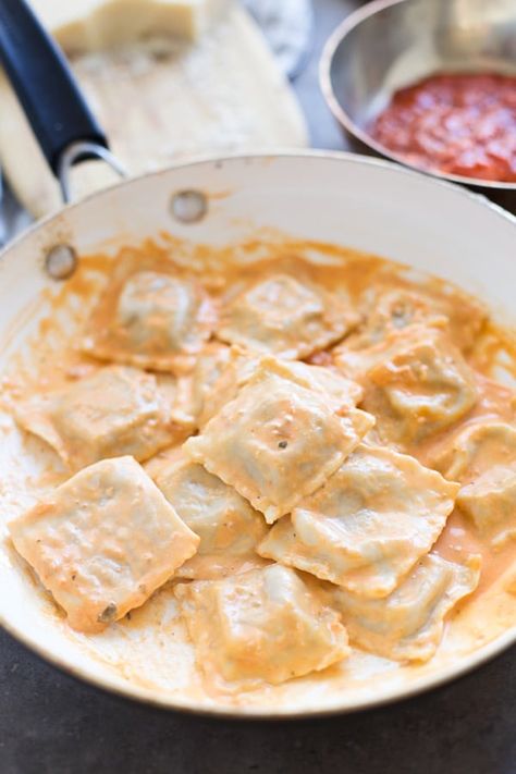 Homemade Bolognese Ravioli Bolognese Ravioli, Easy Bolognese Sauce, Spaetzle Recipes, Dough Shapes, Macaroni Salad Recipes, Easy Bolognese, Ravioli Recipe Homemade, Ravioli Recipes, Ravioli Sauce