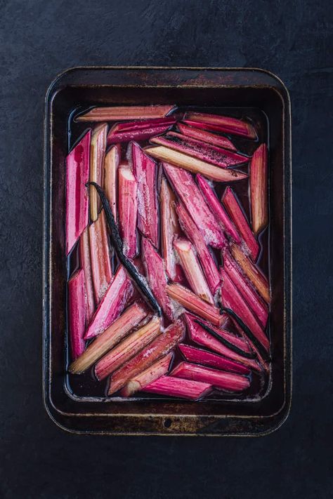 This vanilla poached rhubarb recipes transforms this tart, fibrous veggie into sweet, lusciously silky and decadent goodness than can be enjoyed in so very many possible ways… both sweet and savory style! #poachedrhubarb #rhubarbrecipe #vanillapoachedrhubarb Poached Rhubarb, Vegetable Photography, Sweet Brunch Recipes, Blogger Ideas, Sweet Brunch, Roasted Rhubarb, Spring Recipes Dessert, Cake Hacks, Food Mood