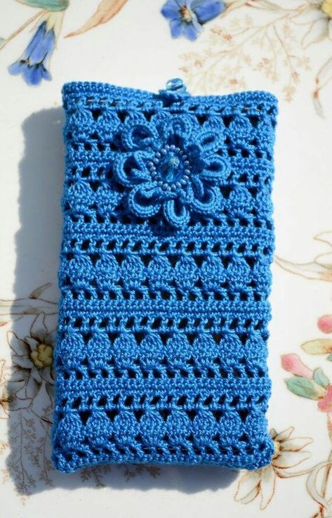 Crochet Phone Case, Crochet Phone Cover, Phone Cases Ideas, Beau Crochet, Crochet Wallet, Crochet Phone Cases, Crochet Mobile, Crochet Case, Crochet Hack