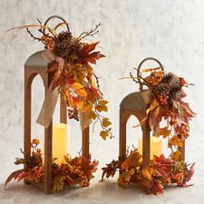 Fall Lantern Decor, Fall Decor On A Budget, Floral Lantern, Fall Lanterns, Fall Lantern, Lantern Ideas, Thanksgiving Diy, Fall Thanksgiving Decor, Fall Deco