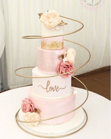 Cake stands & Wedding Props on Instagram: “I’m loving this version of the cake spiral! 😍😍😍 See Product tag 👆🏻 to buy!! REPOSTED from @sarashouseofcupcakes Zeena’s wedding cake no 2 at…” Wedding Cake Presentation, Wedding Cake Floral, Unusual Wedding Cakes, Floral Stand, Cake Floral, Wedding Cake Design, Luxury Cake, Cake Flower, Lace Wedding Cake