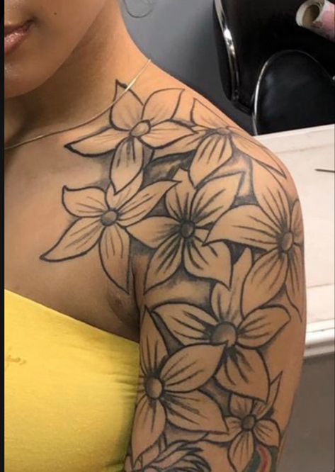 Shoulder Flower Tattoos For Women Black, Shoulder Tats Black Women, Top Of Shoulder Tattoos For Women, Clavicle Tattoos For Women, Shoulder Flower Tattoo, Black Flower Tattoo, Top Of Shoulder Tattoo, Tattoo Black Women, Cool Nature Tattoos