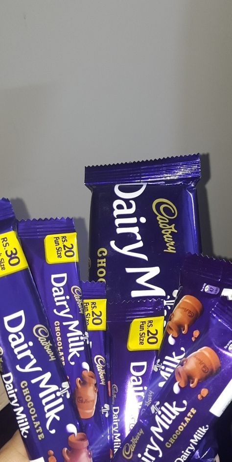 Cadbury Dairy Milk Aesthetic, Dairy Milk Chocolate Aesthetic, Coklat Dairy Milk, Coklat Cadbury, Aesthetic Lunch, Chocolate Fantasy, Fake Video, Anime Cat Boy, Snapchat Streaks