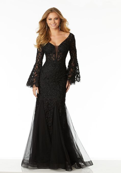 Form Fitting Prom Dresses, Mori Lee Prom Dresses, Lace Prom Gown, Black Lace Prom Dress, Prom Dress Black, Formal Dresses With Sleeves, Mother Of Groom Dresses, Plus Size Lace, Lace Prom Dress