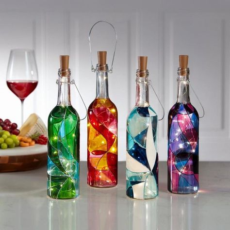 Unique Lanterns, Glass Bottle Decoration, Bottle Decoration Ideas, Wine Bottle Lanterns, Bottle Art Projects, Mosaic Bottles, Bottle Decorations, Painted Glass Bottles, Hand Painted Wine Bottles