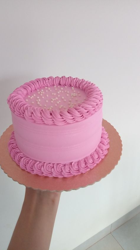 Birthday Cake For Women Simple, Hot Pink Cakes, Round Birthday Cakes, Modern Birthday Cakes, Cake Designs For Girl, Purple Cakes Birthday, Circle Cake, Mini Torte, Basic Cake