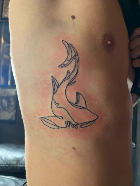 rib tattoo, ribcage tattoo, shark tattoo, simple tattoo, line work tattoo, tattoo inspo, small tattoo, big tattoo, animal tatttoo, men tattoo, women tattoo Shark Tattoo For Men, Rib Tattoos For Guys, Ribcage Tattoo, Shark Tattoo, Shark Tattoos, Collar Bone Tattoo, Rib Tattoo, Tattoo Placement, Line Tattoos