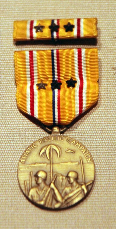 Asiatic - Pacific Campaign Medal   This medal was awarded to any member of the US military to serve in the Pacific Theater from 1941 to 1945... Military Ribbons, Smithsonian Museum, Bataan, Iwo Jima, Military Insignia, Military Medals, Museum Of Natural History, Medal Of Honor, Military Uniforms