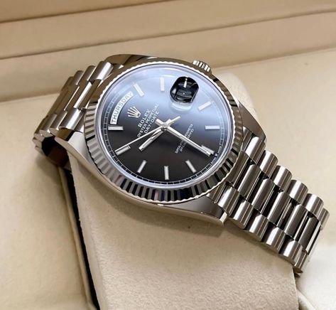 Lux Watches, Black Rolex, Cute Watches, Rolex Watches For Men, Premium Watches, Affordable Watches, Rolex Men, Rolex Watch, Rolex Oyster Perpetual