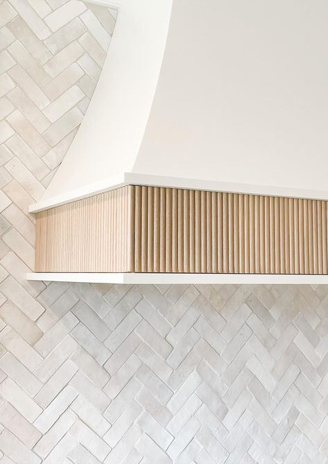 Reeded Kitchen Hood, Range Vent Hood Ideas, Kitchen Hood Ideas Modern, Zellige Bathroom, Kitchen Hood Ideas, Kitchen Hood Design, Stove Hood, Accessible Kitchen, Easter Kitchen