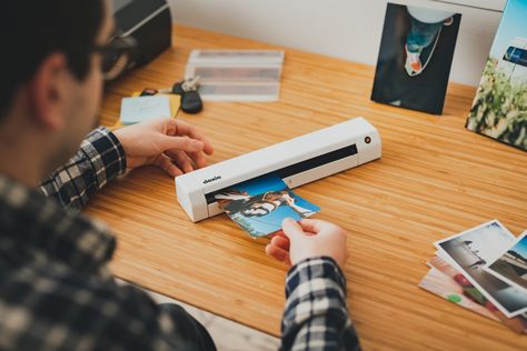 How To Scan and Digitize Your Old Photos (Before It's Too Late) - Focus.Blog Scan Photos, Scan App, Scanning Photos, Portable Scanner, Photo Scan, Mobile Photo Editing, Photo Editing Tools, Thumb Drive, Photo Organization