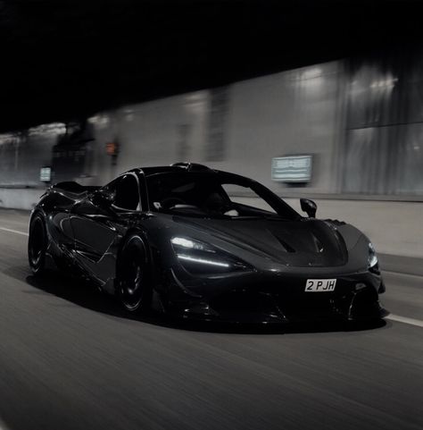 Black Sports Car Aesthetic, Black Ferrari Aesthetic, Mafia Cars, Black Sports Car, Black Lamborghini, Black Ferrari, Black Porsche, Mclaren 720s, Mclaren Cars