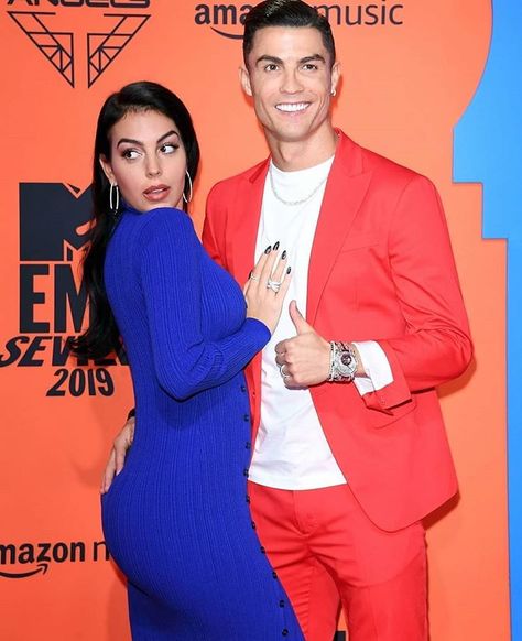 Georgina Cristiano, Ronaldo Georgina, Ronaldo Wife, Ronaldo Girlfriend, Vestidos Sport, Hot Love Quotes, Georgina Rodriguez, Wrestling Divas, كريستيانو رونالدو