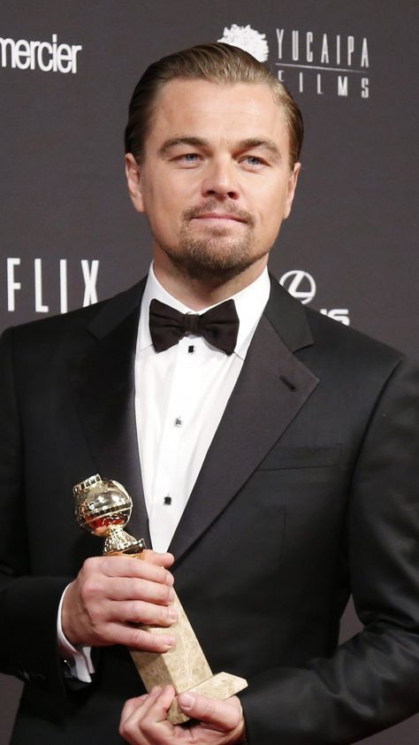 Download  Leonardo DiCaprio latest mobile wallpaper Leo 90s, Leonardo Dicaprio Now, Male Face Shapes, Leonardo Dicaprio Girlfriend, Hans Landa, Leonardo Dicaprio Photos, Leonardo Dicaprio Movies, Titanic 1997, Classic Hollywood Movie Stars