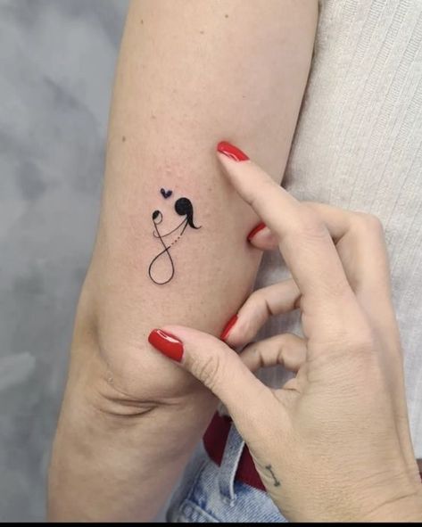 Baby Hand Tattoo, Finger Tattoos For Women, Mom Baby Tattoo, Mother And Baby Tattoo, Motherhood Tattoos, Tattoos Finger, Baby Tattoo Designs, Tiny Tattoos For Women, Tattoos Infinity