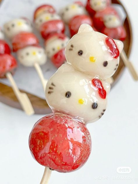 Food Hello Kitty, Japan Street Food, Hello Kitty Food, Food Set Up, Healthy Summer Desserts, Chinese Dessert, Kawaii Cooking, Japan Street, Quick Recipes Snacks