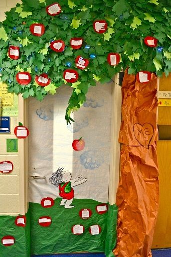 Fall Door Decoration Ideas for the Classroom - Crafty Morning Fall Classroom Door, Class Tree, Halloween Classroom Door, Door Decoration Ideas, Ideas For The Classroom, Classroom Welcome, Giving Tree, The Giving Tree, School Doors