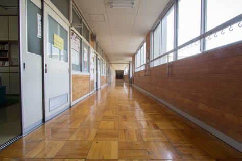 School Hallways Japanese, Japanese School Aesthetic Building, Japanese High School Architecture, Korean School Hallway, School Hallway Aesthetic, Japanese Hallway, Japanese School Aesthetic, Japanese Middle School, Japanese Highschool