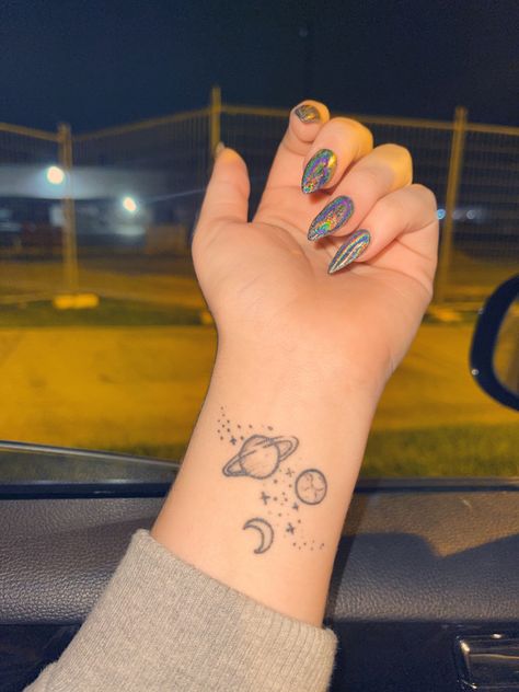 #tattoo #small #smalltattoo #space #astrology #astronomy #astronomytattoo #planets #nails #nailspiration #pinterest #like Star Space Tattoo, Planet Hand Tattoo, Small Space Themed Tattoos, Galaxy Hand Tattoo, Space Hand Tattoo, Planets Nails, Small Space Tattoos, Astronomy Tattoo Ideas, Astronomy Nails