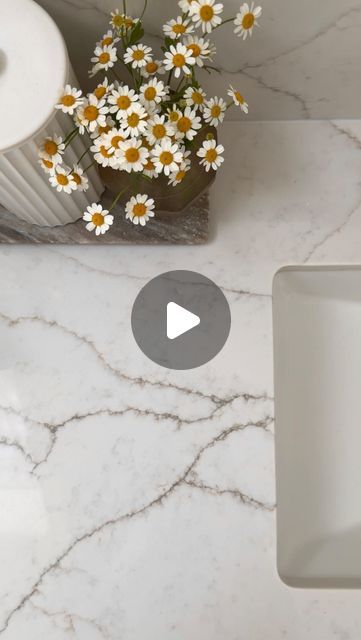 Bernice on Instagram: "the warm white with dark brown veining blends with the white oak so perfectly, it’s like a match made in heaven 🤩 

love how the veining is so realistic to marble, not too subtle and not too dramatic at the same time 😍

countertop details - MSI Calacatta Prado Quartz

🔗 for details on other materials and decor in this reel, comment SEND for links to be sent to your inbox🙌
____________________
#quartzcountertops #bathroomremodel #bathroomideas #kitchenremodel #whiteoakcabinets bathroom inspiration, remodeling renovation ideas inspo, kitchen counters" Msi Calacatta Prado, Colorado Homes, Made In Heaven, Cottage Design, Bathroom Remodel Master, Match Making, Updated Kitchen, Quartz Countertops, Bath Remodel