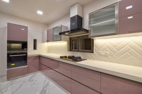 kitchen decorative ideas Kitchen Colour Combination, Kitchen Cabinetry Design, Latest Kitchen Designs, Simple Kitchen Design, Modern Cupboard Design, Kitchen Design Color, Kitchen Modular, Modern Kitchen Cabinet Design, Modular Kitchen Design