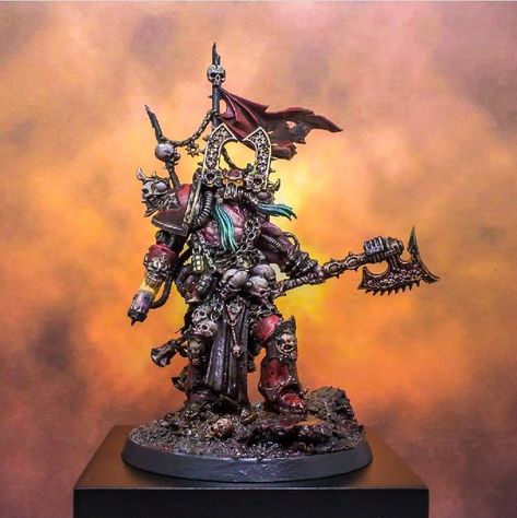 Teena Hancock on Instagram: “Really cool alternative Kharn by @blightforge #miniatures_warzone #warhammer #chaos #space_marines” Marneus Calgar, 40k Khorne, Chaos Sorcerer, Alternative World, Chaos God, Word Bearers, Warhammer Chaos, Chaos Legion, 40k Models