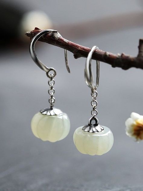 White Jade Earrings, Chinese Earrings, Hanfu Accessories, Jade Earrings, Colorless Diamond, Heart Drop Earrings, White Jade, Diamond Charm, Jade Jewelry