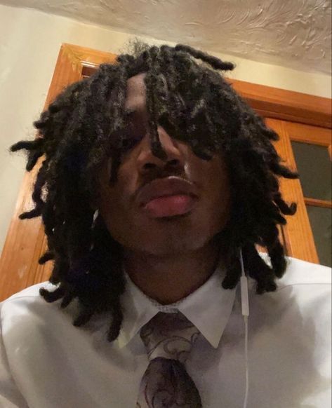 Cute Dreads, Dreadlock Hairstyles For Men, Pelo Afro, Black Men Hairstyles, Dreadlock Hairstyles, Hair Reference, Locs Hairstyles, Attractive Guys, Attractive People