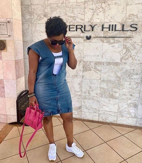 Denim Dress And Sneakers Outfit, Jean Dress Outfit Black Women, Jean Dress Outfit, Dress Outfit Black Women, Dress And Sneakers, Smart Casual Women Outfits, Dress And Sneakers Outfit, Jean Fashion, Outfit Black Women