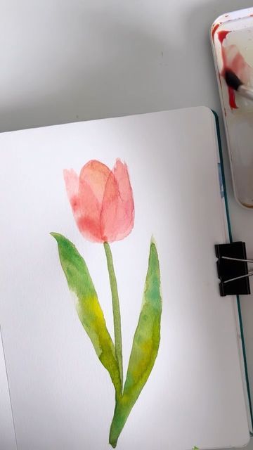 Andrea Nelson on Instagram: "This is a great flower to paint if you’re just starting out with watercolor! You can do it! #watercolortutorial #learnwatercolor #watercolorflower #watercolortulip #easywatercolor" Very Simple Watercolor Paintings, Easy Watercolor Inspiration, Water Painting Easy Simple, Flower For Watercolor, Ideas For Watercolor, Watercolor Art Simple Ideas, Watercolor Paintings Easy Flower, Color Water Painting Easy, Easy Things To Watercolor Paint