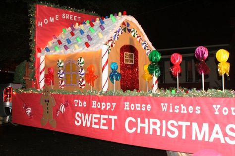 gingerbread+house+float+ideas | Christmas parade float ideas - gingerbread house and ... | X-Mas Christmas Floats Parade Ideas, Christmas Parade Float Ideas, Holiday Parade Floats, Parade Float Diy, Christmas Floats, Parade Float Ideas, Homecoming Floats, Christmas Parade Floats, Parade Ideas