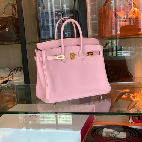 Rose Sakura Birkin, Pink Birkin Bag, Pink Birkin, Dream Bag, Dream Bags, Inside My Bag, Luxury Bags Collection, Life Vision, Hot Bags