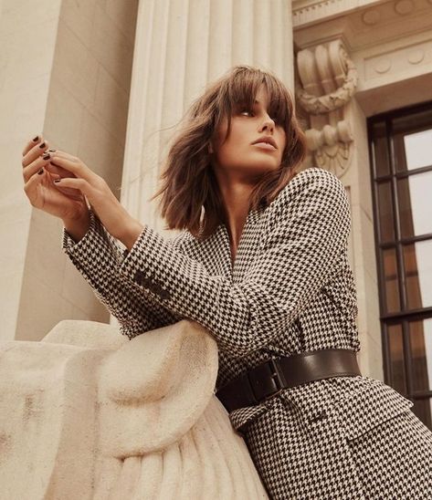 Layer Up With REISS’ Fall 2019 Arrivals Reiss Women, Patterned Midi Dress, Paris Mode, Chic Blouses, Classic Outfits, Fashion Photoshoot, Fashion Shoot, Chic Dress, Editorial Fashion