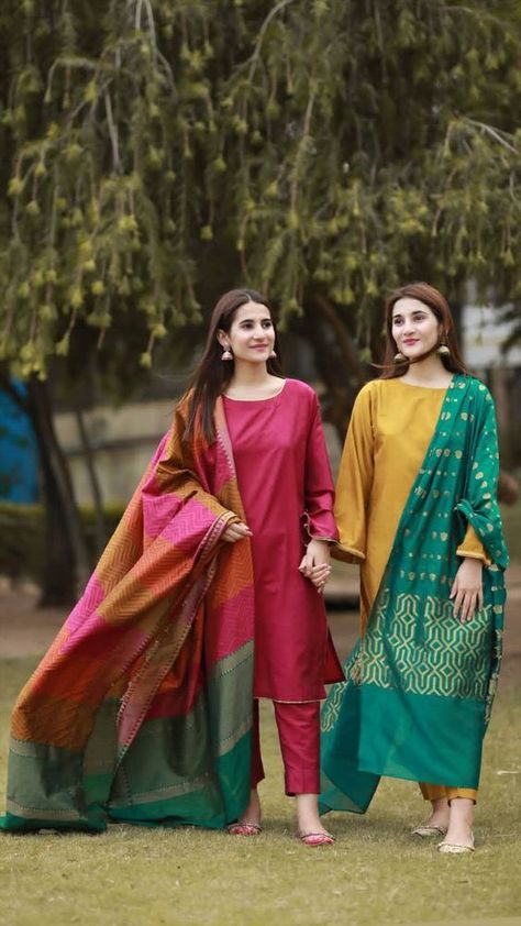 Sharara Designs, Floral Frocks, Indian Designer Suits, Salwar Designs, Pakistani Fashion Casual, Casual Indian Fashion, Pakistani Dresses Casual, Pakistani Fashion Party Wear, Hippy Chic