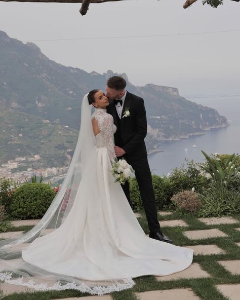 R E A L • B R I D E Our stunning real bride @sallyreagillespie found the perfect rustic French lace for her custom-made veil that effortlessly matched her gorgeous modern gown. We’re all OBSESSED. 🤩 #realbride #weddingveil #theweddingveilshop #veil #weddingideas #weddinginspo #weddinggoals Unique Wedding Veils, Chantilly Lace Trim, Lace Trimmed Veil, Veil Ideas, Cathedral Bridal Veils, Modern Gown, Amalfi Coast Wedding, Cathedral Length Veil, Bride Pictures