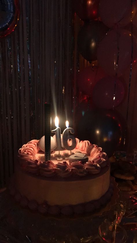 Its My Birthday Instagram Story Ideas 16, Happy Birthday 16 Girl, B Day Cake Ideas, 16 Bday Aesthetic, 16 Birthday Cake Aesthetic, Birthday 16 Aesthetic, 16th Birthday Cake Aesthetic, 16 Birthday Party Ideas Aesthetic, 16 Birthday Aesthetic