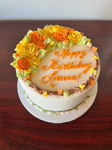 Pretty Fall Cakes, October Cakes Birthday, November Cake Ideas, Fall Mini Cakes, Fall Flower Cake, Fall Cakes Recipes, Autumn Sheet Cake Decorating, Fall Birthday Sheet Cake, Fall Themed Sheet Cakes