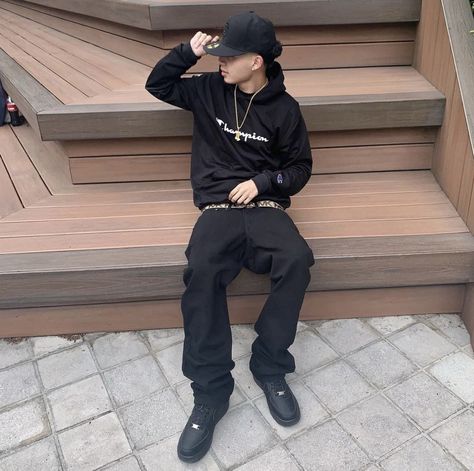 All Black Outfit Men Y2k, Black Air Forces Outfit Men, Outfits With Black Forces, Black Af1 Outfit Men, Black Air Force 1 Outfit For Men, Pink Airforce 1 Outfit, Black Airforce Outfit Men, Black Forces Outfits, Black Air Force 1 Outfit Men