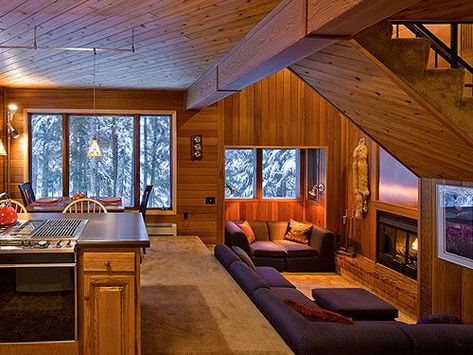 Cozy Sunken Living Room, Sunken Living Room Cabin, Living Room Pit, Sunk In Living Room, Sunken Room, Conversation Pit, Dream Cabin, Sunken Living Room, Ski Chalet