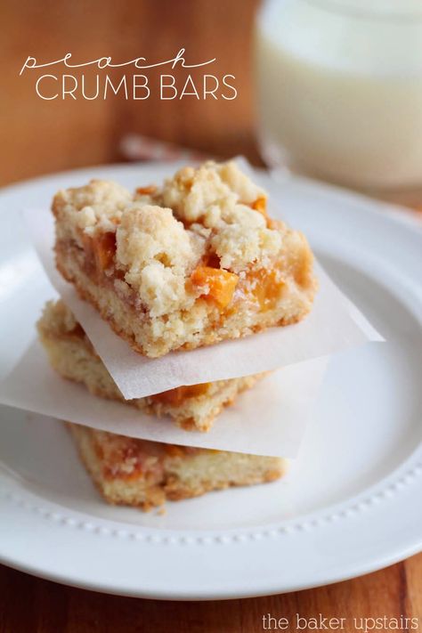 Peach Crumb Bars, Crumb Bars, Fresh Peaches, Peach Recipe, Crumb Cake, Peach Cobbler, Eat Dessert, Fruit Desserts, Decadent Desserts