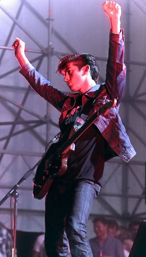 Alex Turner Full Body Pic, Alex Turner 2013, Monkeys Aesthetic, Suck It And See, Body Pic, Ben Whishaw, Alex Pics, Alex Turner Arctic Monkeys, Monkeys Band